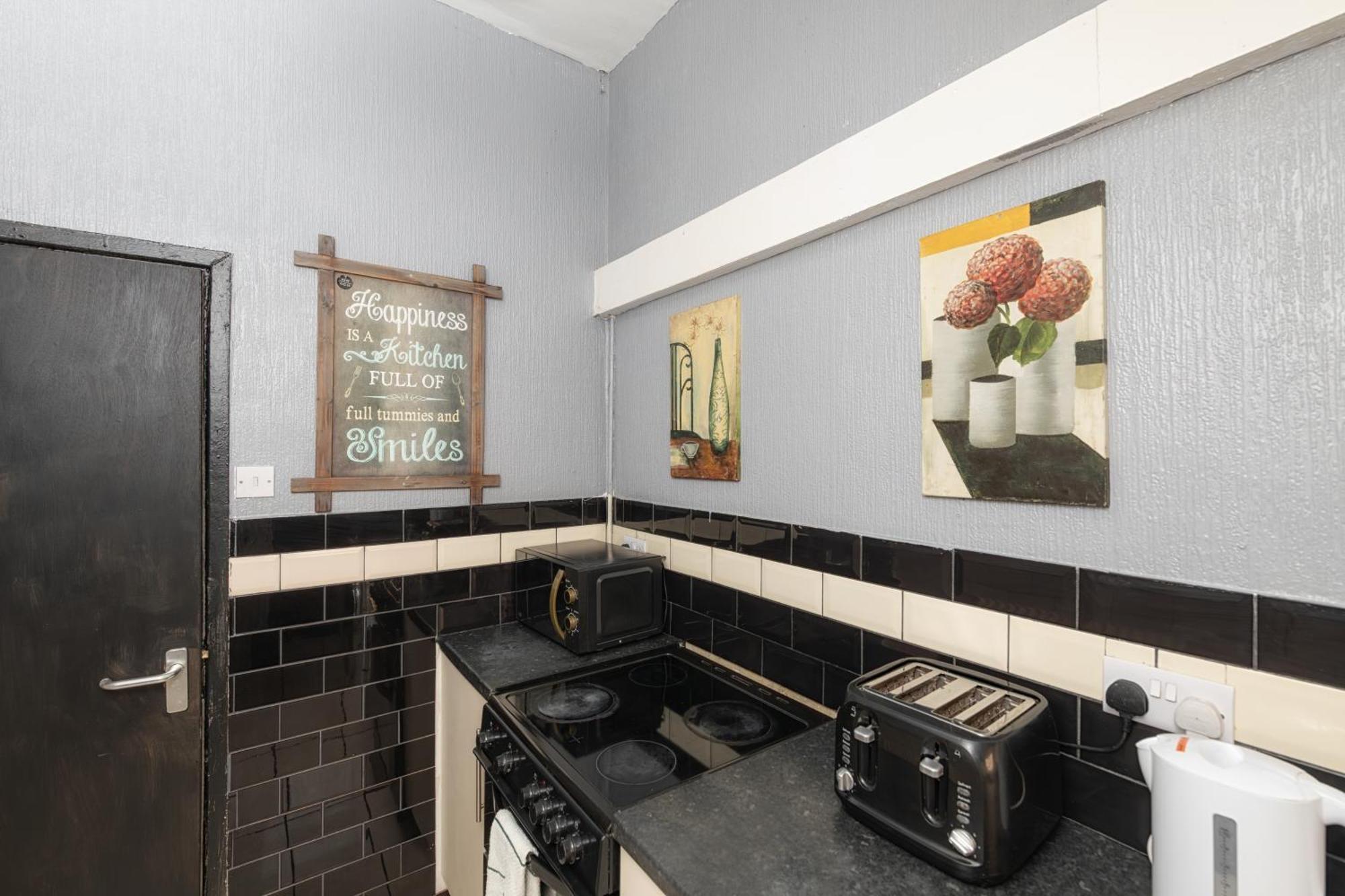 Newcastle City Centre Super Spacious Town House Free Parking And Wi-Fi Luaran gambar