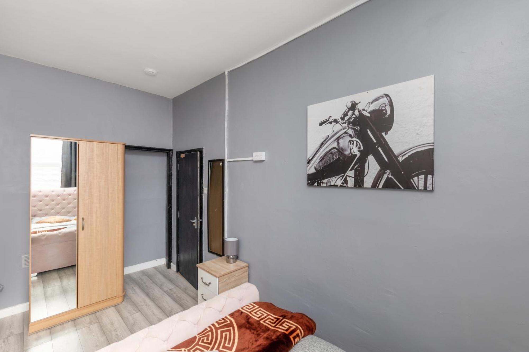 Newcastle City Centre Super Spacious Town House Free Parking And Wi-Fi Luaran gambar